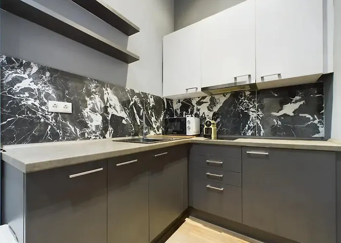 Cosy Gray In Heart Of Будапешт